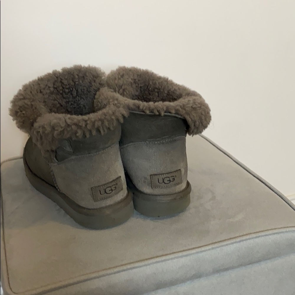 Mini Ugg’s Gray Size 9